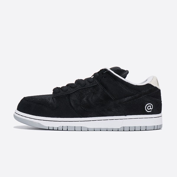 Nike Medicom Toy SB Dunk Low BE@RBRICK CZ5127-001 [PK Version]