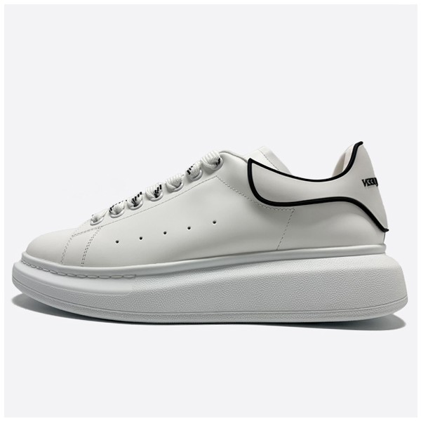 Alexander McQueen Oversole Sneakers 625156WHXMT9074