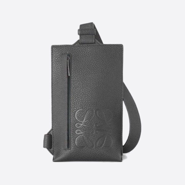 Loewe grain calfskin vertical T-pocket, color - black, C500P02X02