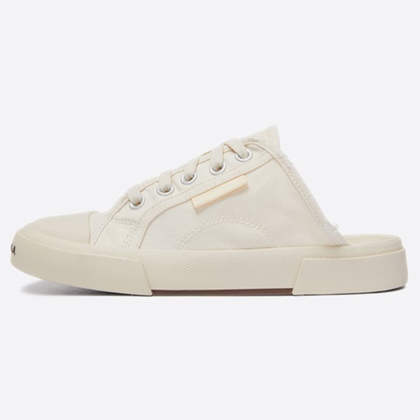 Balenciaga Paris Low-Top Trainers 693953W3RC69090