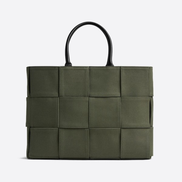 Bottega Veneta Arcola Tote Bag in Crocodile/Black 718401VMBN53251