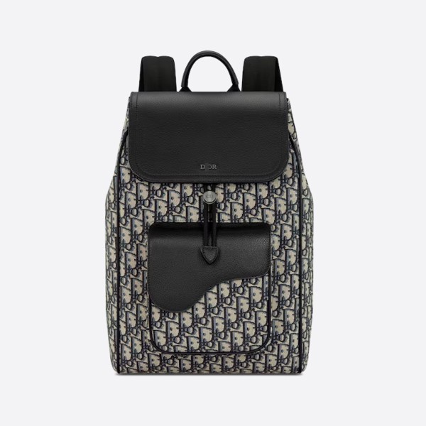Saddle Backpack in Oblique Jacquard and Grained Calfskin (1ADBA041YKS_H27E)