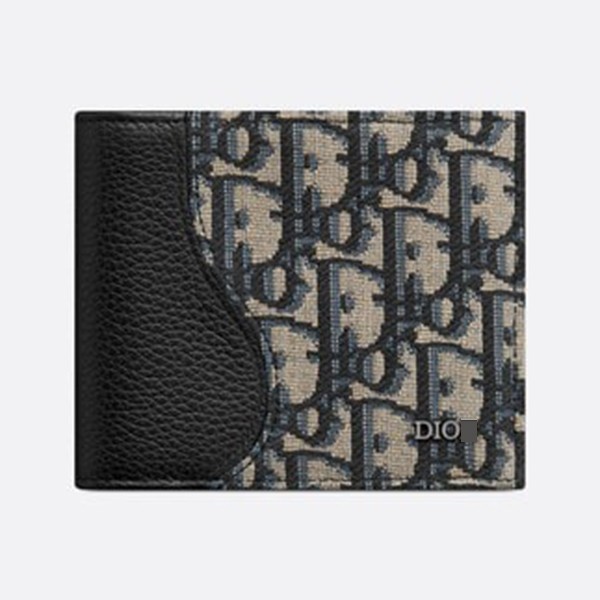Saddle wallet in black grained calfskin leather with marquetry and beige and black Dior Oblique jacquard. 2ADBH076YKS_H05E
