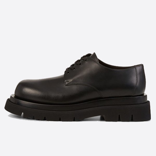 Bottega Veneta Black Lug Lace-Up Derby Shoes 730223VBS50
