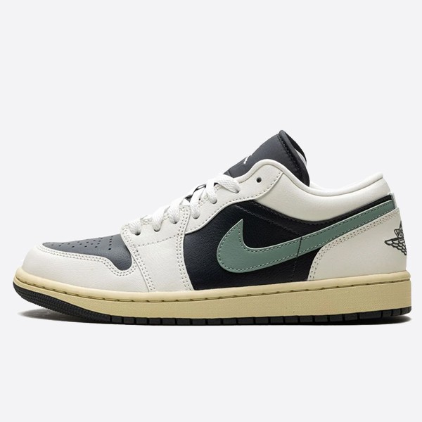 Nike Air Jordan 1 Low 