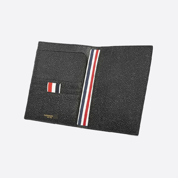 Thom Browne Pebble Grain Leather Rock Passport Holder MAW324A00198001