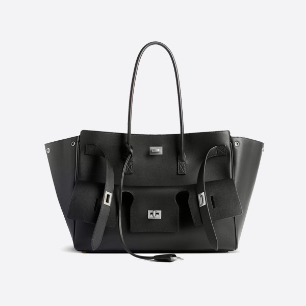 Balenciaga LeWomen's Bel Air Medium Carryall Bag in BlackSilver buckle