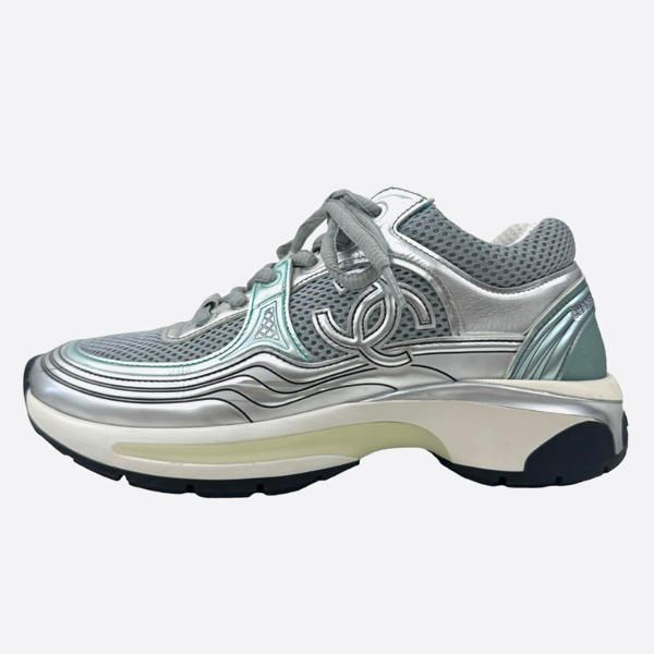 Chanel Silver Horn King 2023 Early Spring Resort Series Casual Sports Shoes G39792