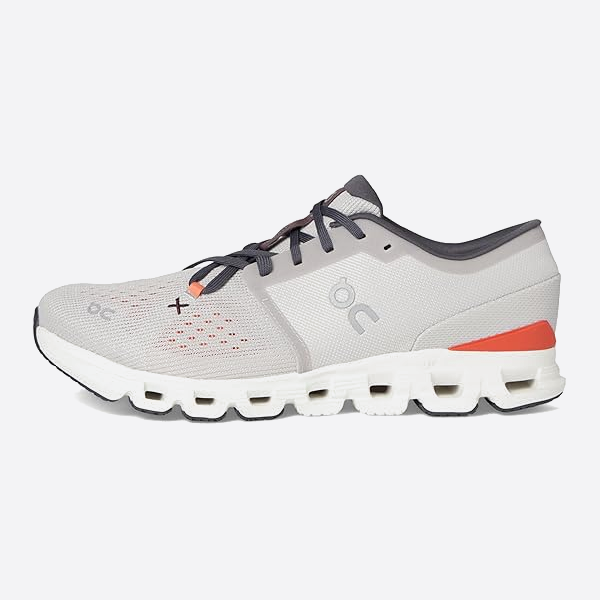 On running Cloud X4 low-top training shoes B0DFKN814V